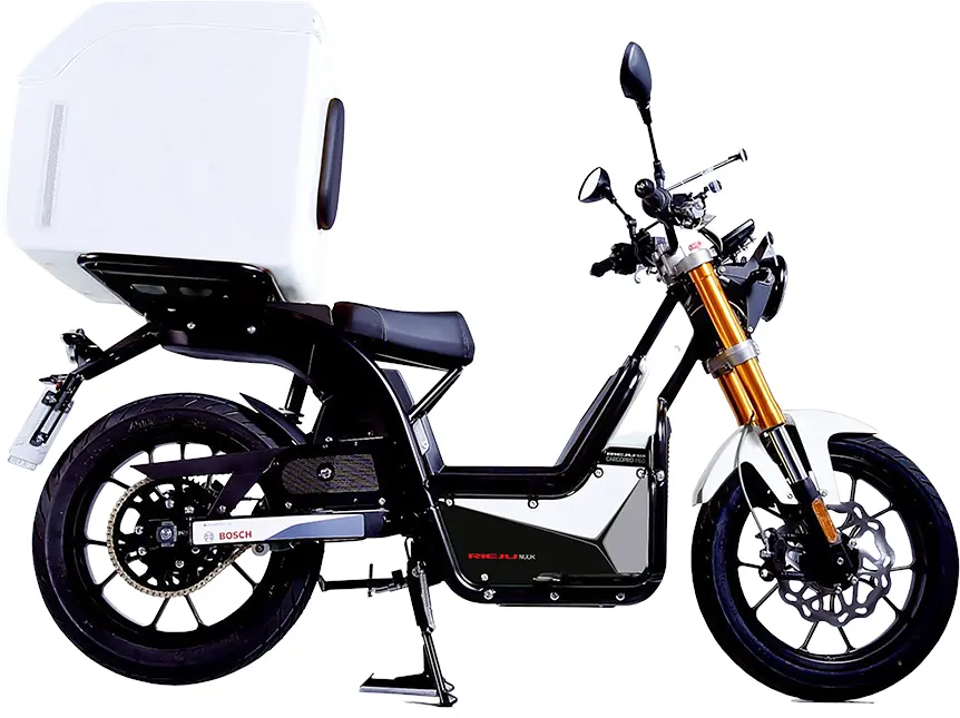 Керемет қисықтары бар секс-ана салқын порно